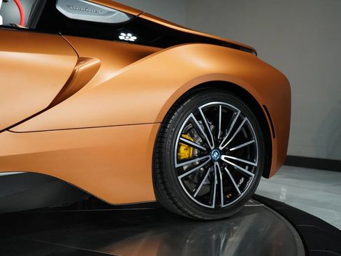 Used 2019 BMW i8 Roadster image 34