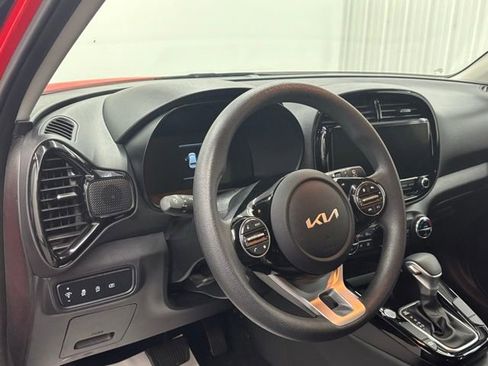 Used 2025 Kia Soul S image 15