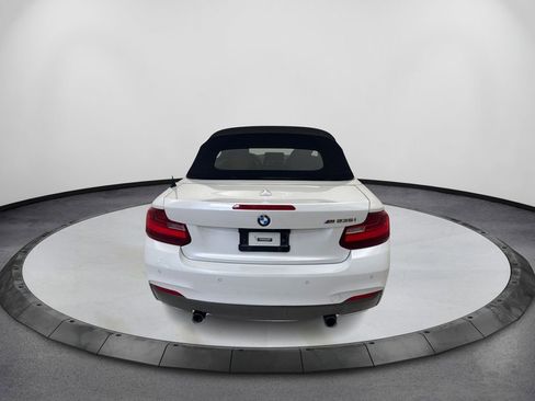 Used 2015 BMW M235i Convertible image 6