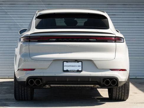 New 2026 Porsche Cayenne Coupe AWD/4WD image 6