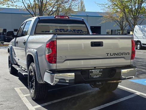 Used 2015 Toyota Tundra SR5 w/ SR5 Upgrade Package AWD/4WD image 7