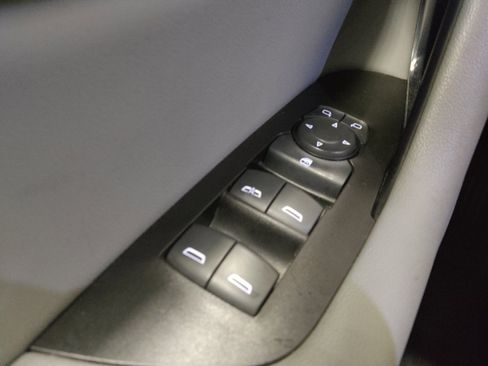 Used 2019 Chevrolet Blazer LT w/ Sound & Technology Package FWD image 27
