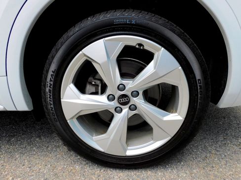 Used 2022 Audi Q5 2.0T Premium Plus AWD/4WD image 24