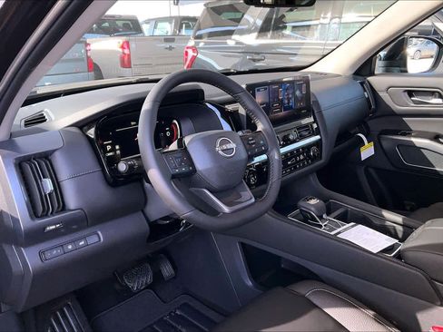 New 2026 Nissan Pathfinder SL AWD/4WD image 9