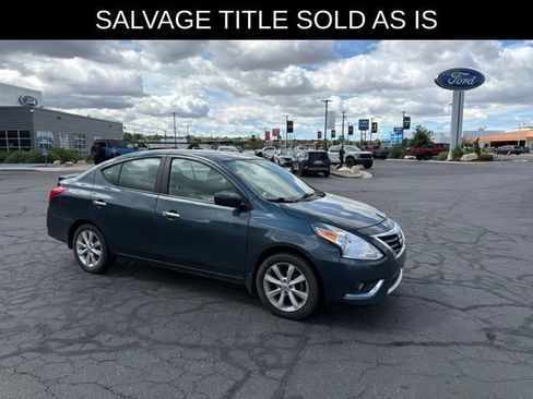 Used 2017 Nissan Versa FWD image 3