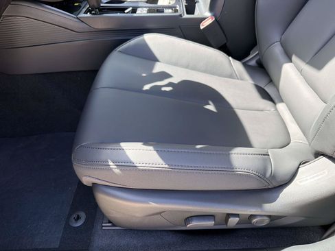 New 2026 Subaru Outback Limited AWD/4WD image 16
