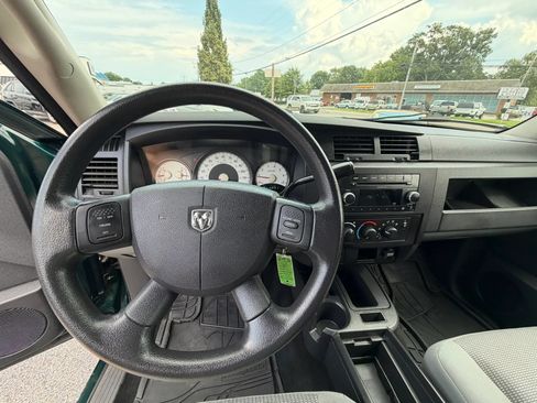 Used 2011 Dodge Dakota Big Horn w/ Utility Group AWD/4WD image 25