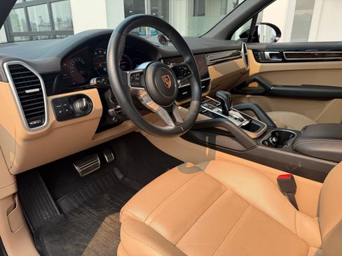 Used 2023 Porsche Cayenne S AWD/4WD image 13