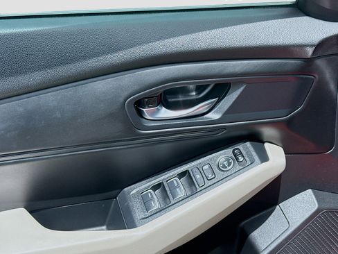 Certified 2023 Honda Accord EX image 16