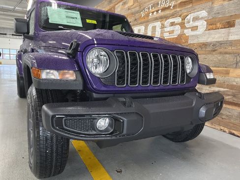 New 2026 Jeep Gladiator Sport AWD/4WD image 48
