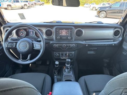 Used 2019 Jeep Wrangler Sport S image 12