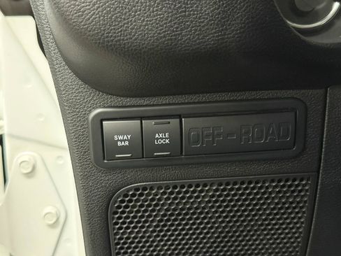 Used 2013 Jeep Wrangler Unlimited Rubicon AWD/4WD image 26