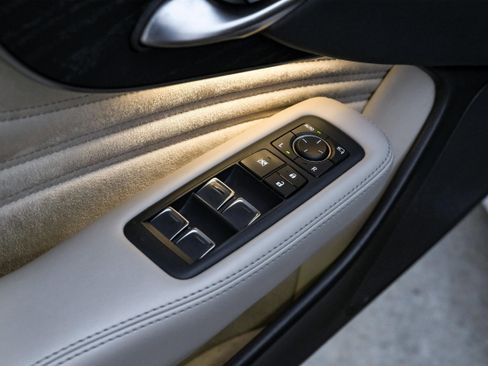 Used 2021 Lexus LS 500 w/ Accessory Package (Z1) image 48