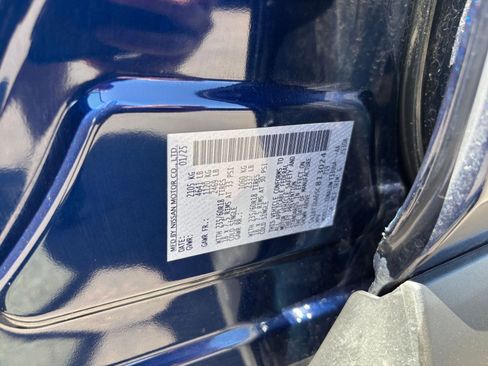 Used 2025 Nissan Rogue SV FWD image 31