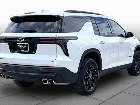 Used 2024 Chevrolet Traverse LT w/ Enhanced Driving Package FWD image 13