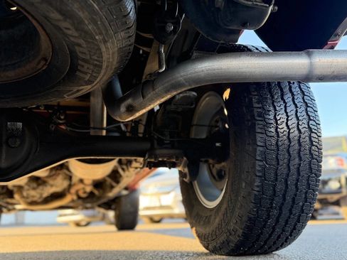 Used 2016 Toyota Tacoma TRD Sport image 99