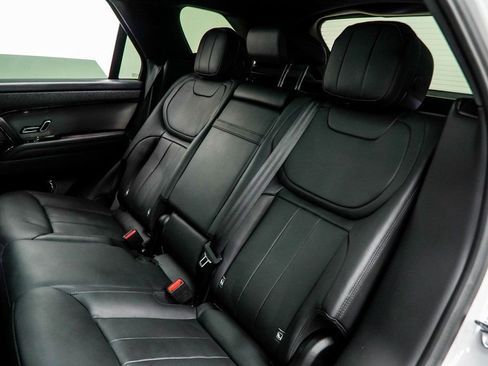 Used 2024 Land Rover Range Rover Sport SE image 37