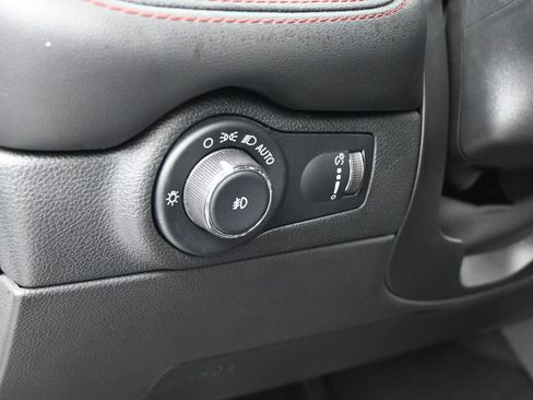 Used 2023 Dodge Durango GT image 17