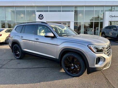 New 2026 Volkswagen Atlas SE image 1