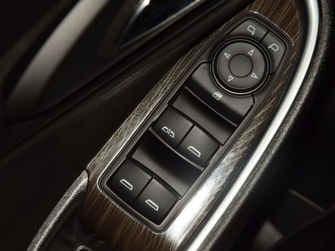 Used 2023 Chevrolet Malibu LT FWD image 42