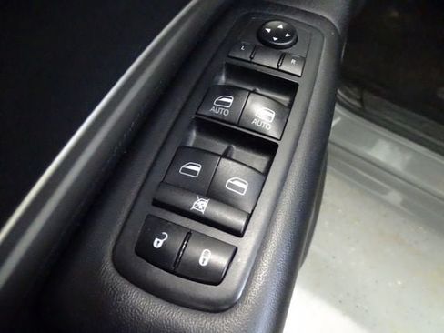 Used 2020 Dodge Durango SXT AWD/4WD image 10