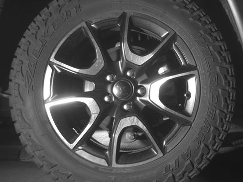 Used 2025 Jeep Compass Trailhawk image 15