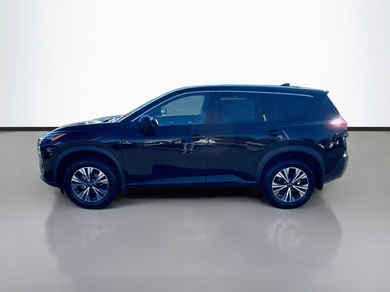 Used 2023 Nissan Rogue SV AWD/4WD image 4