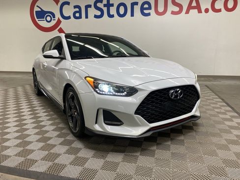 Used 2019 Hyundai Veloster Turbo image 2