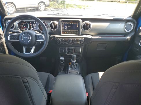Used 2023 Jeep Gladiator Overland AWD/4WD image 20