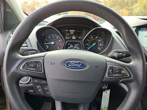 Used 2018 Ford Escape SE w/ SE Sync 3 Package image 21