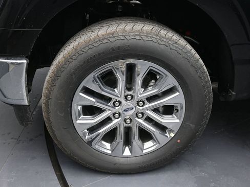 New 2025 Ford F150 Lariat w/ Equipment Group 502A High image 12