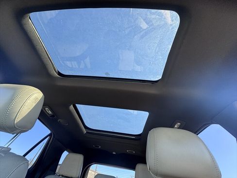 Used 2013 Ford Explorer XLT AWD/4WD image 17