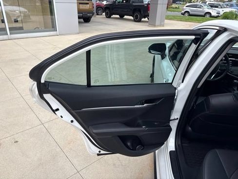 Used 2020 Toyota Camry XSE AWD/4WD image 29