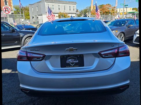 Used 2022 Chevrolet Malibu LT image 28