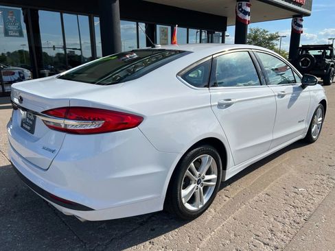 Used 2018 Ford Fusion S image 9