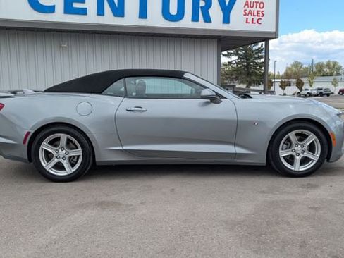 Used 2023 Chevrolet Camaro LT RWD image 21