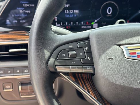 Certified 2024 Cadillac Escalade ESV Premium Luxury w/ Performance Package AWD/4WD image 17