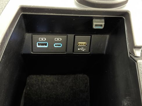 Used 2021 Toyota Avalon XSE image 30