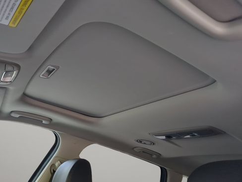Used 2024 Kia Telluride S w/ S Sunroof Package FWD image 57