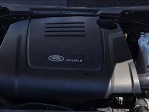 Used 2025 Land Rover Defender 110 S AWD/4WD image 23