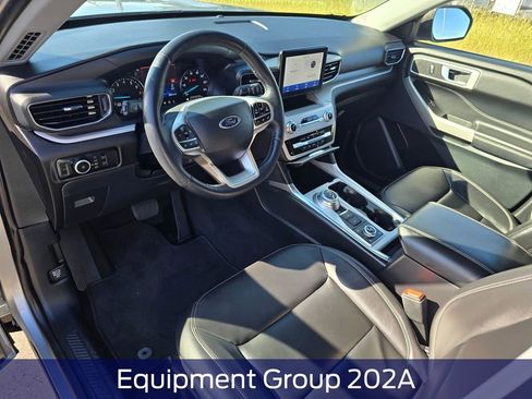 Used 2024 Ford Explorer XLT w/ Equipment Group 202A AWD/4WD image 2
