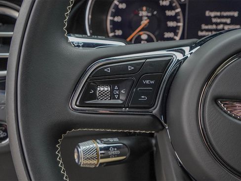 Used 2024 Bentley Continental GT image 23