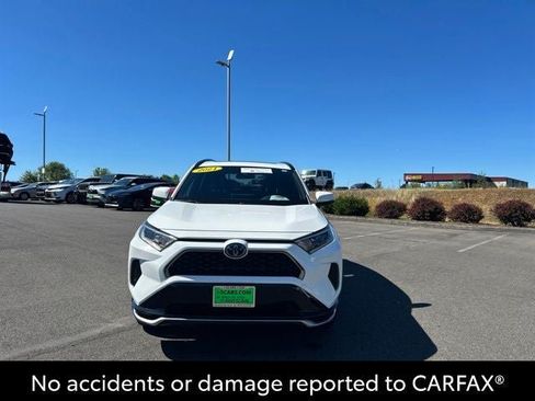 Used 2021 Toyota RAV4 SE w/ Weather & Moonroof Package AWD/4WD image 7