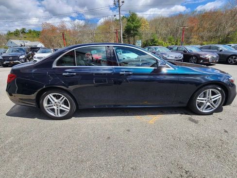Used 2017 Mercedes-Benz E 300 4MATIC image 4