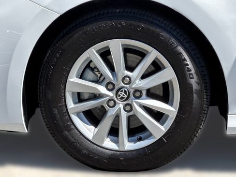 Used 2025 Toyota Camry LE FWD image 13