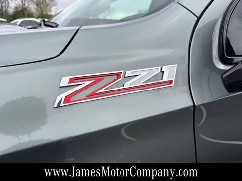 Used 2024 Chevrolet Suburban Z71 w/ Luxury Package image 11