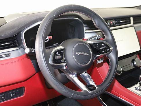 Used 2024 Jaguar F-PACE SVR image 6