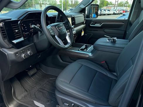 New 2026 GMC Sierra 2500 SLT w/ SLT Premium Package AWD/4WD image 17