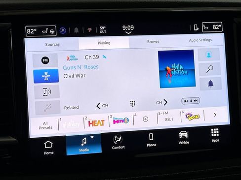 New 2026 Chrysler Pacifica Select image 38