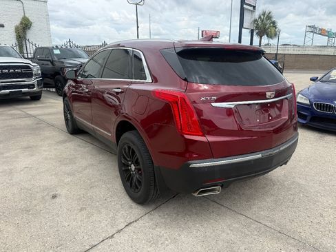 Used 2017 Cadillac XT5 FWD image 6